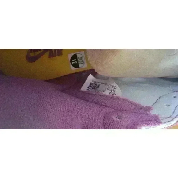 Size 12 - Jordan 1 Retro High OG Brotherhood 2022 University Gold/Light Bordeaux - Picture 10 of 13